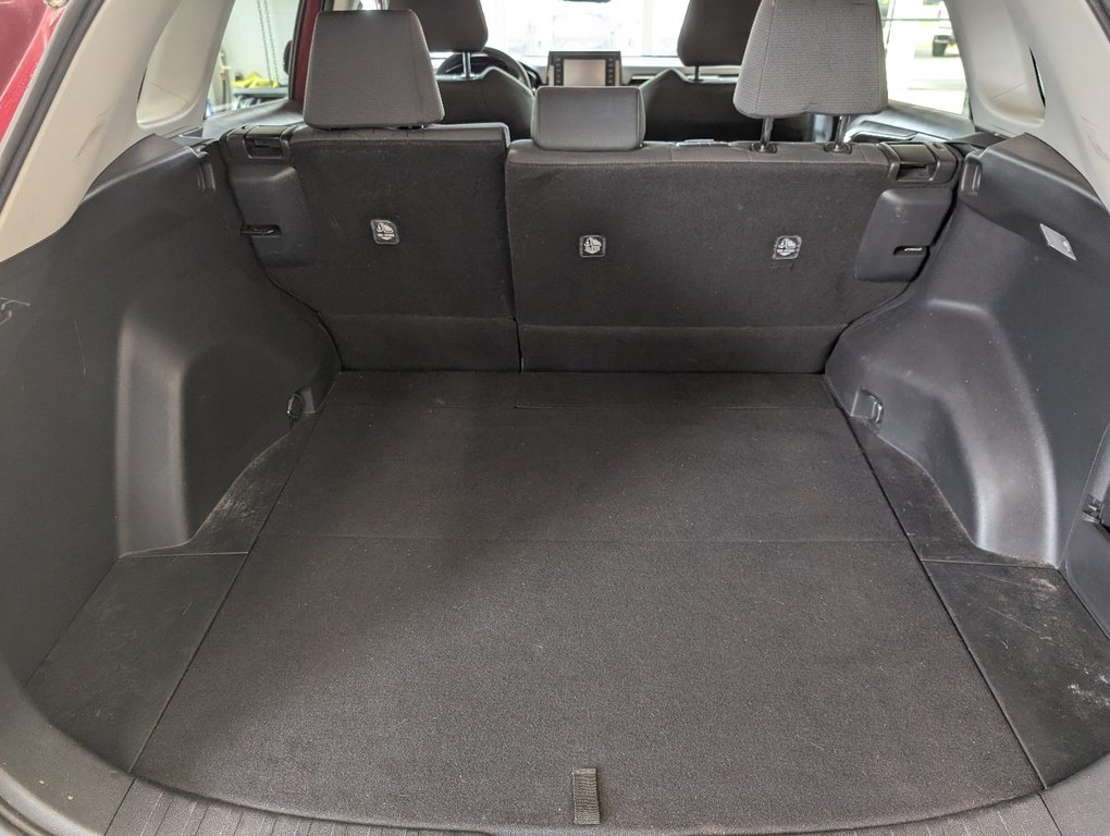 Toyota RAV4 Hybrid LE AWD, 2020 à Magog, Québec - 7 - w1024h768px