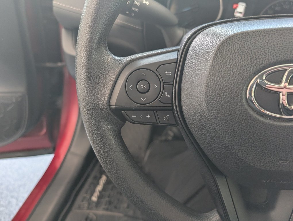 Toyota RAV4 Hybrid LE AWD, 2020 à Magog, Québec - 18 - w1024h768px