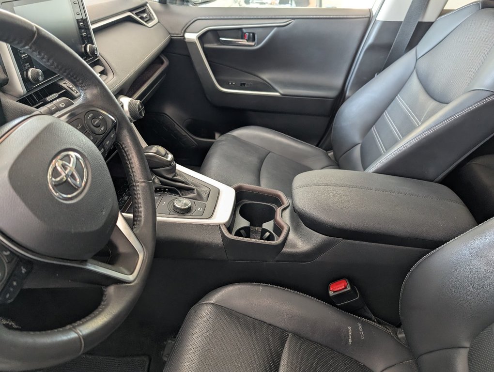 Toyota RAV4 Hybrid LIMITED AWD, 2020 à Magog, Québec - 12 - w1024h768px