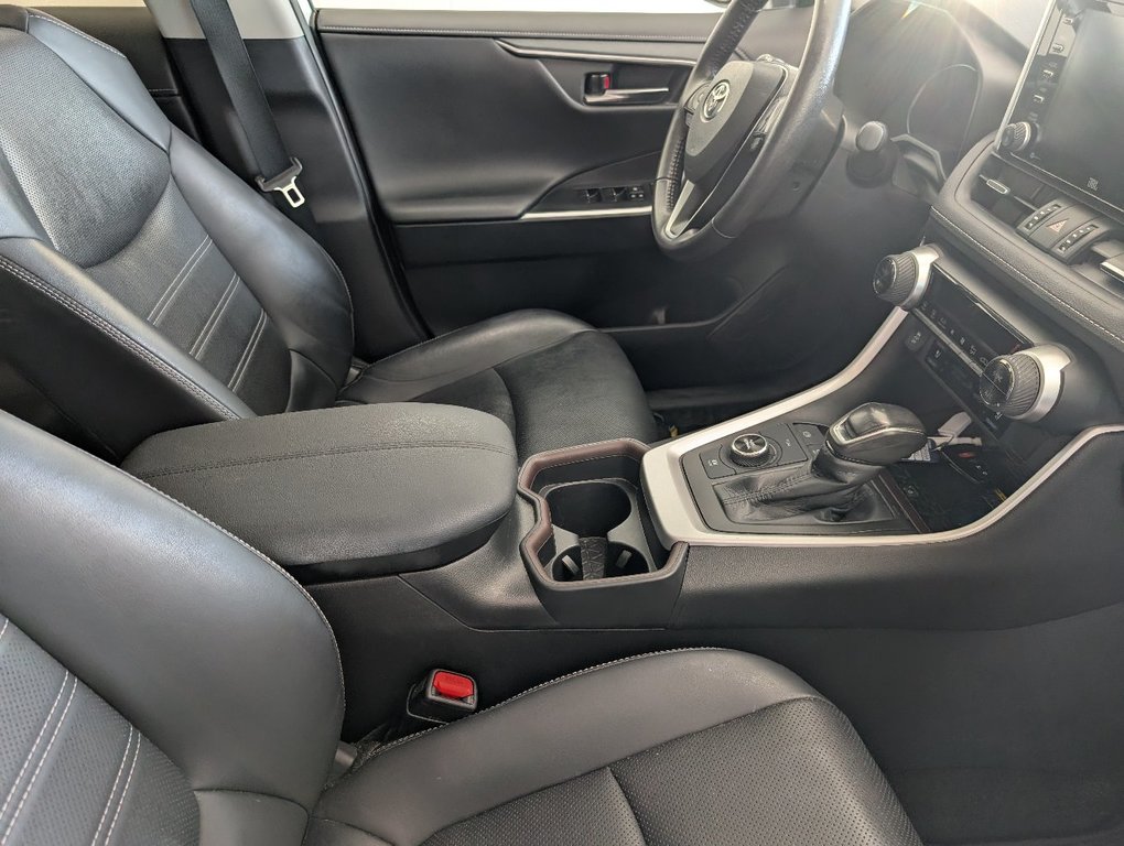 Toyota RAV4 Hybrid LIMITED AWD, 2020 à Magog, Québec - 9 - w1024h768px