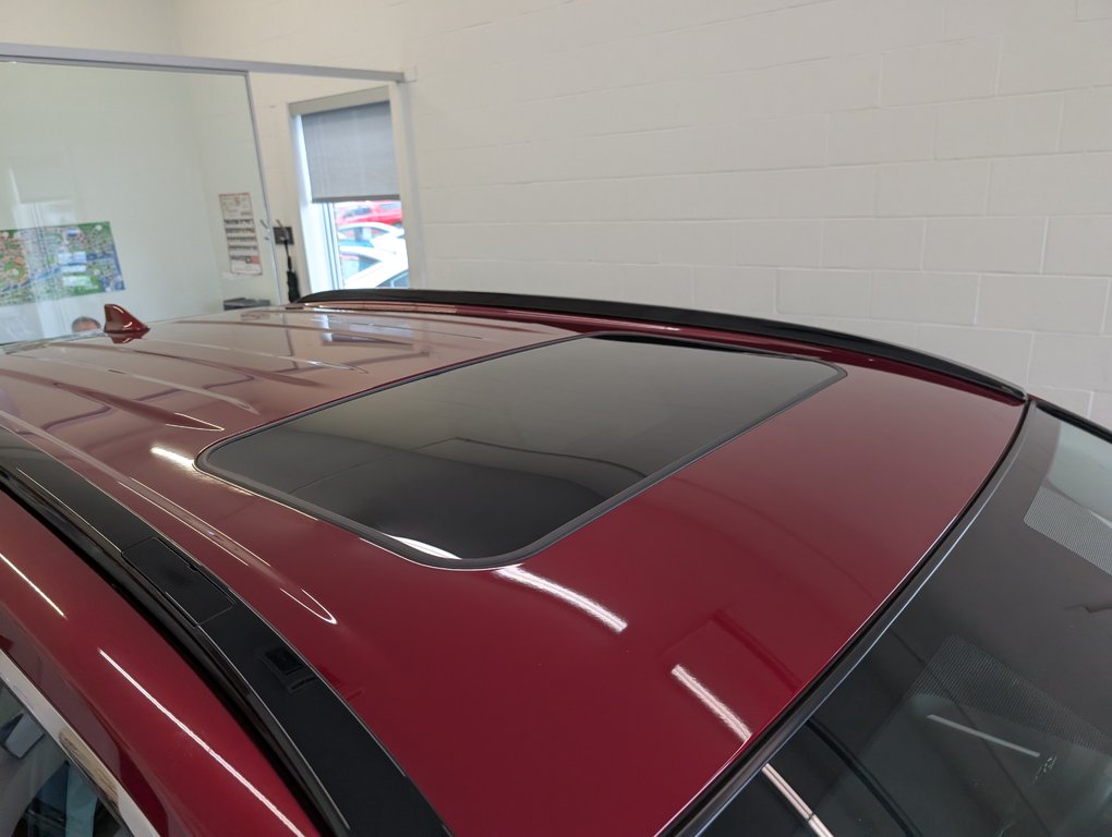 2020 Toyota RAV4 Hybrid XLE AWD, A/C, in Magog, Quebec - 26 - w1024h768px