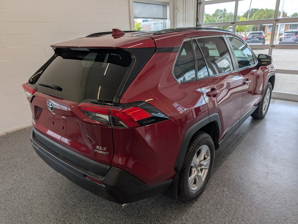 2020 Toyota RAV4 Hybrid XLE AWD, A/C, in Magog, Quebec - 3 - w1024h768px