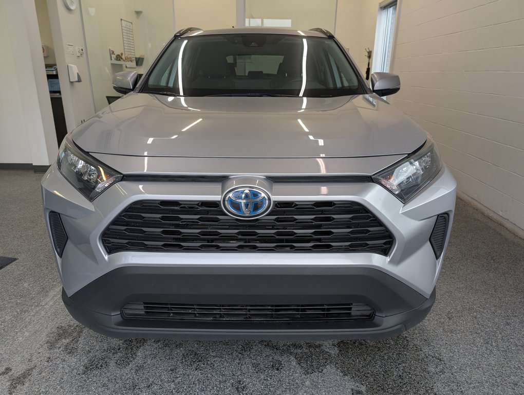 Toyota RAV4 Hybrid LE AWD, 2021 à Magog, Québec - 5 - w1024h768px