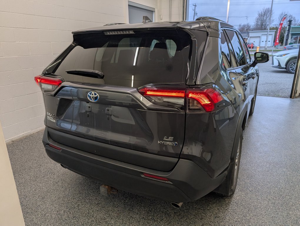 Toyota RAV4 Hybrid LE AWD, GARANTIE JUSQU EN 2026, 2022 à Magog, Québec - 3 - w1024h768px