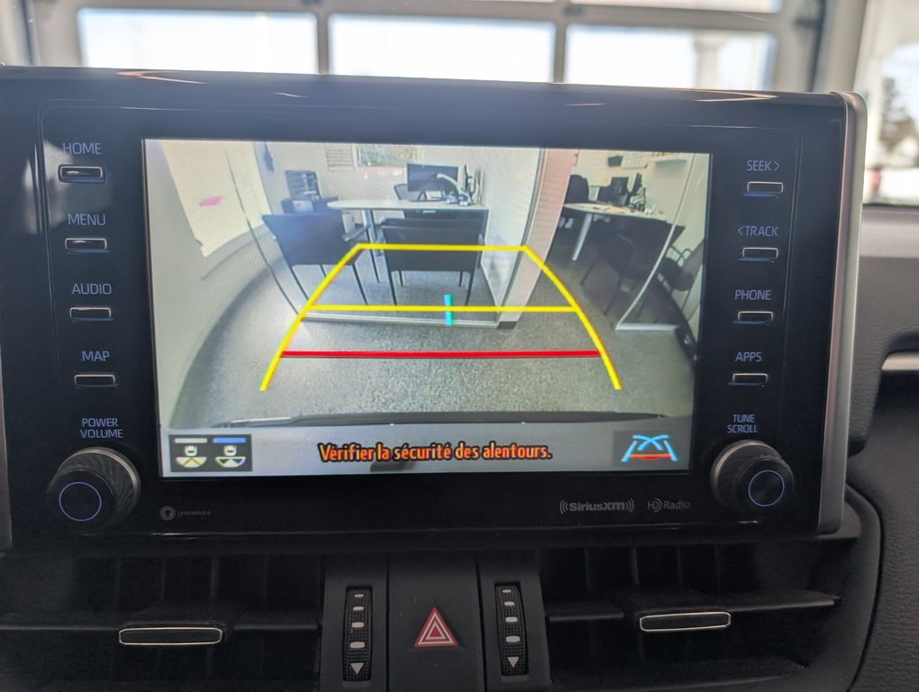 2022 Toyota RAV4 Hybrid XSE, CUIR, MAGS, PEINTURE 2 TON, in Magog, Quebec - 20 - w1024h768px