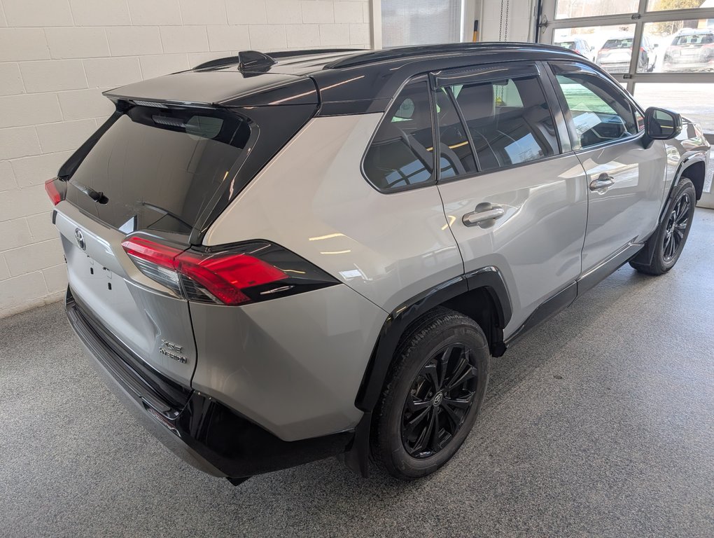 2022 Toyota RAV4 Hybrid XSE, CUIR, MAGS, PEINTURE 2 TON, in Magog, Quebec - 3 - w1024h768px