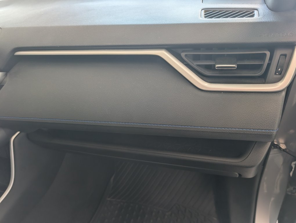 2022 Toyota RAV4 Hybrid XSE, CUIR, MAGS, PEINTURE 2 TON, in Magog, Quebec - 9 - w1024h768px