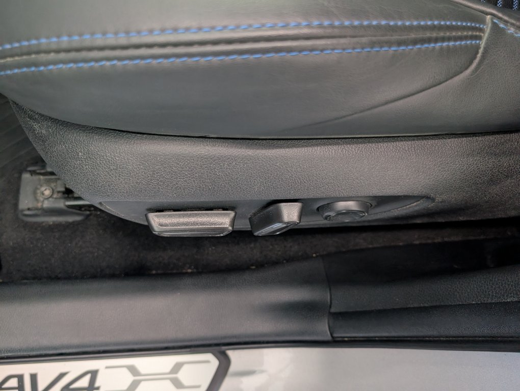 2022 Toyota RAV4 Hybrid XSE, CUIR, MAGS, PEINTURE 2 TON, in Magog, Quebec - 13 - w1024h768px