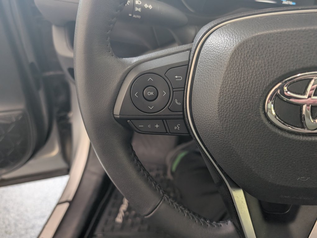 Toyota RAV4 Hybrid XSE AWD, 2022 à Magog, Québec - 19 - w1024h768px