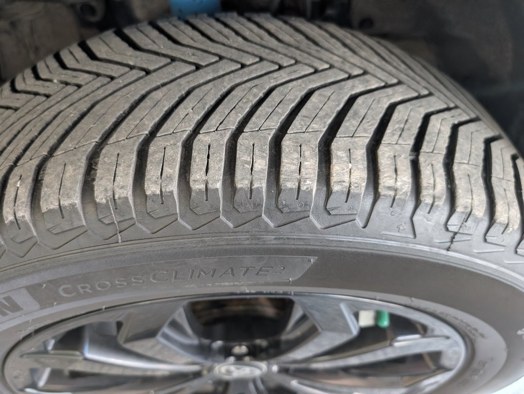 2022 Toyota RAV4 Hybrid SE AWD, in Magog, Quebec - 23 - w1024h768px