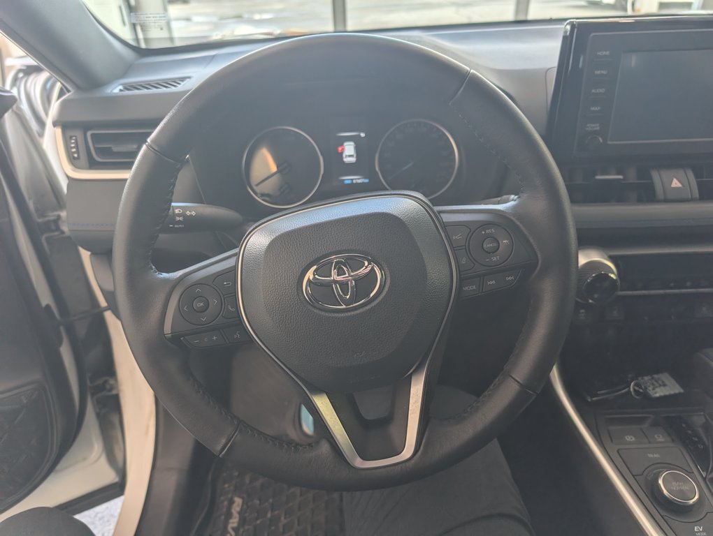 2022 Toyota RAV4 Hybrid SE AWD, in Magog, Quebec - 15 - w1024h768px