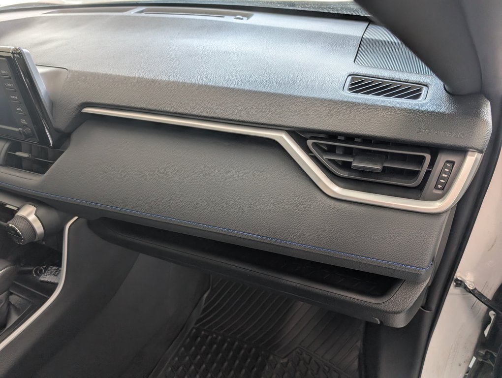 2022 Toyota RAV4 Hybrid SE AWD, in Magog, Quebec - 9 - w1024h768px