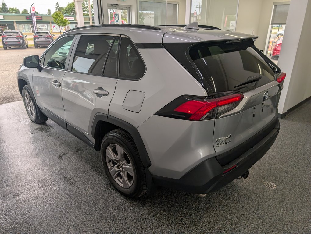2022 Toyota RAV4 Hybrid XLE AWD, in Magog, Quebec - 4 - w1024h768px