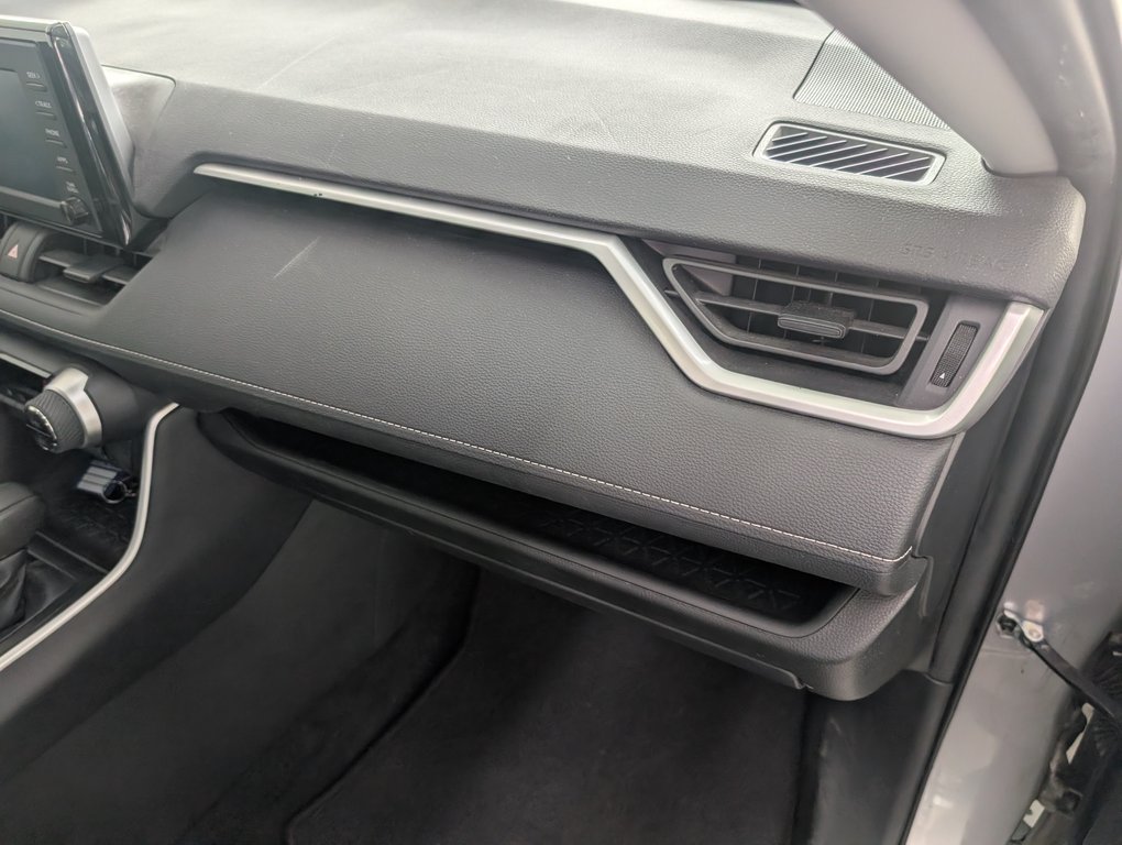 2022 Toyota RAV4 Hybrid XLE AWD, in Magog, Quebec - 9 - w1024h768px