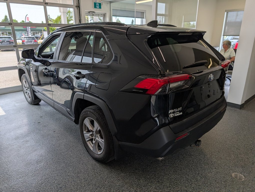Toyota RAV4 Hybrid LE AWD, GARANTIE JUSQU EN 2028, 2023 à Magog, Québec - 5 - w1024h768px