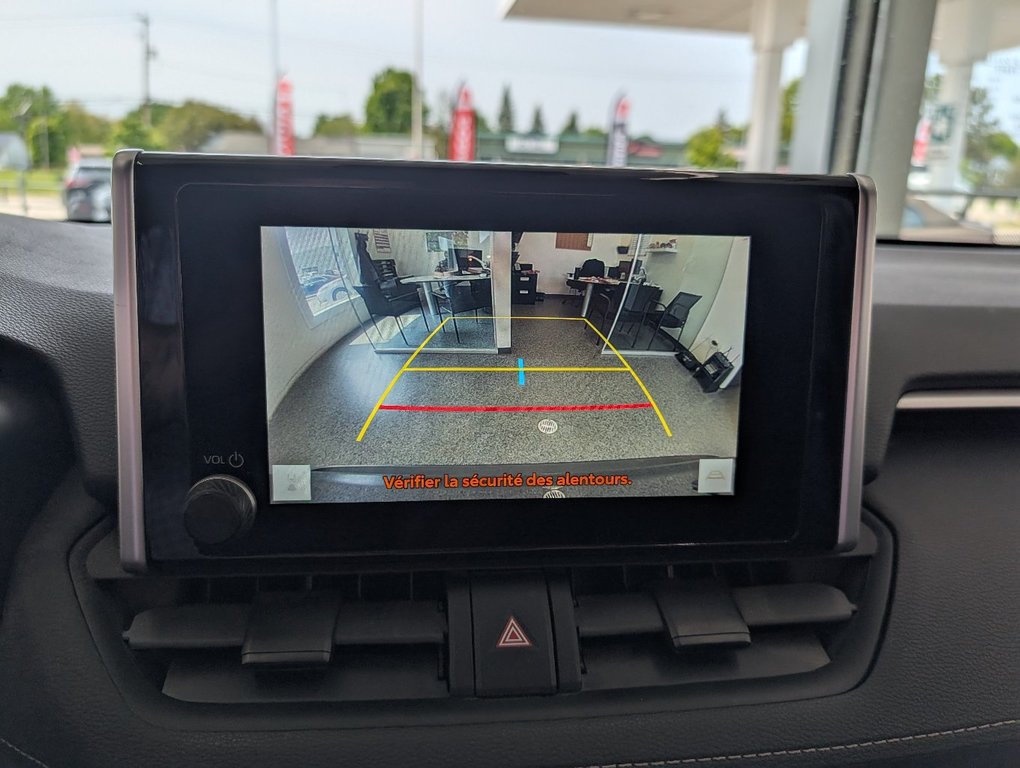 Toyota RAV4 Hybrid LE AWD, GARANTIE JUSQU EN 2028, 2023 à Magog, Québec - 20 - w1024h768px
