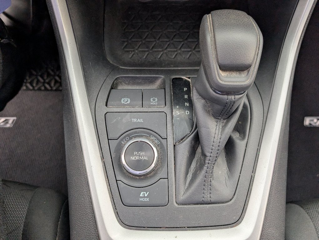 Toyota RAV4 Hybrid LE AWD, GARANTIE JUSQU EN 2028, 2023 à Magog, Québec - 16 - w1024h768px