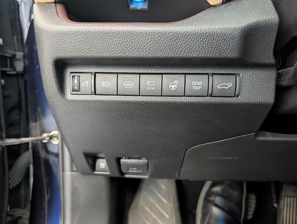 2023 Toyota RAV4 Hybrid LIMITED AWD, GARANTIE JUSQU EN 2027, in Magog, Quebec - 25 - w1024h768px