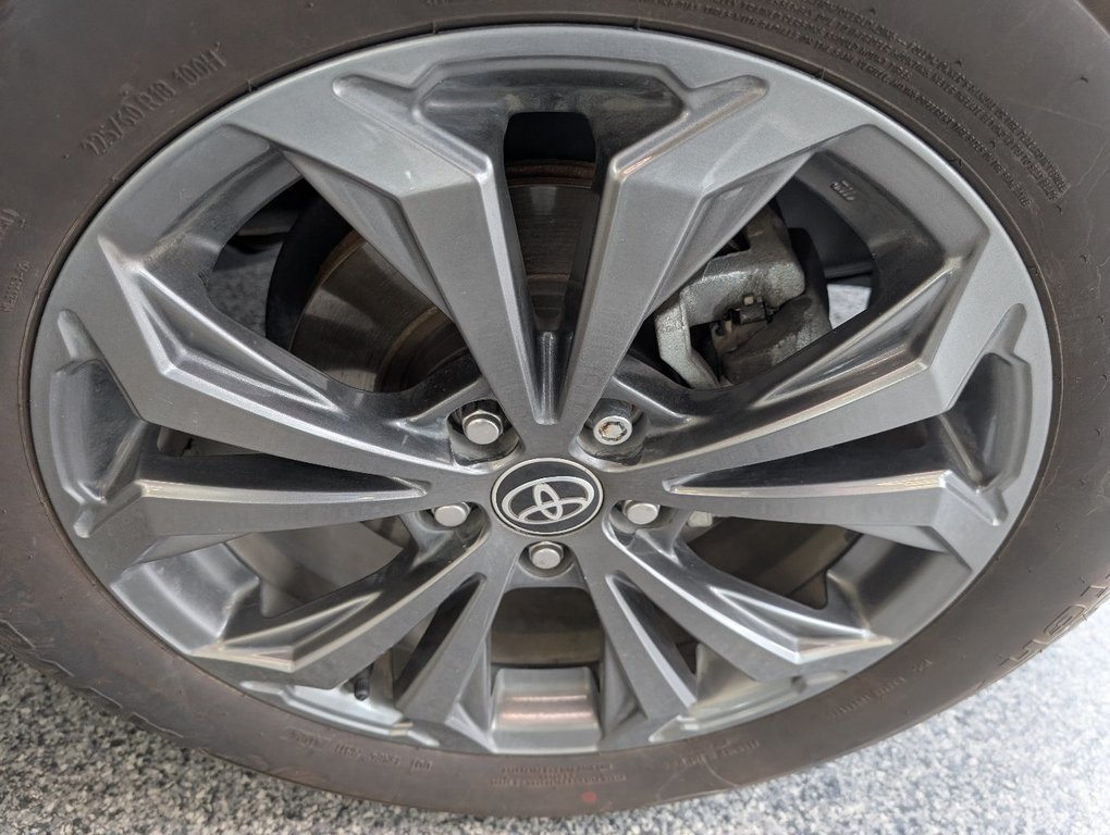 2023 Toyota RAV4 Hybrid LIMITED AWD, GARANTIE JUSQU EN 2027, in Magog, Quebec - 27 - w1024h768px