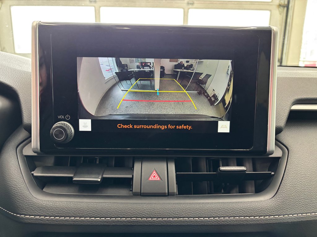 Toyota RAV4 Hybrid XLE AWD, 2023 à Magog, Québec - 17 - w1024h768px