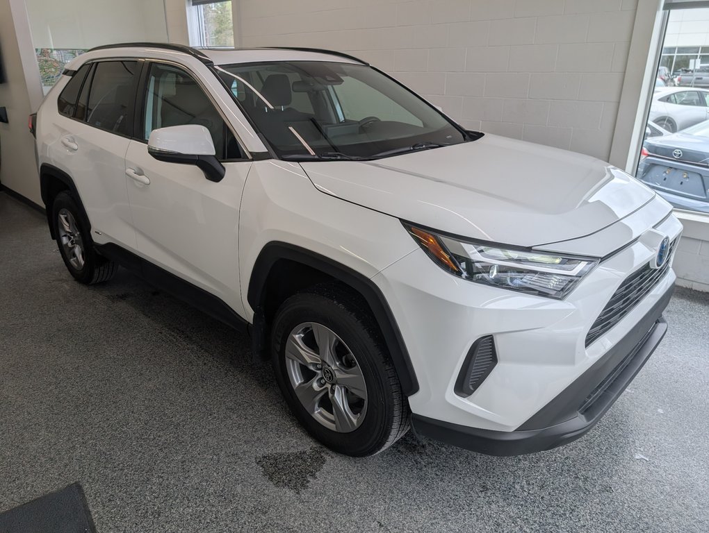 2023 Toyota RAV4 Hybrid XLE AWD, in Magog, Quebec - 1 - w1024h768px