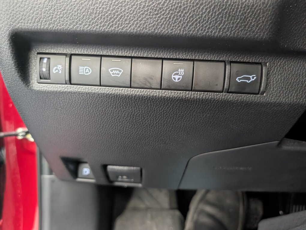 2023 Toyota RAV4 Hybrid XLE AWD, in Magog, Quebec - 22 - w1024h768px