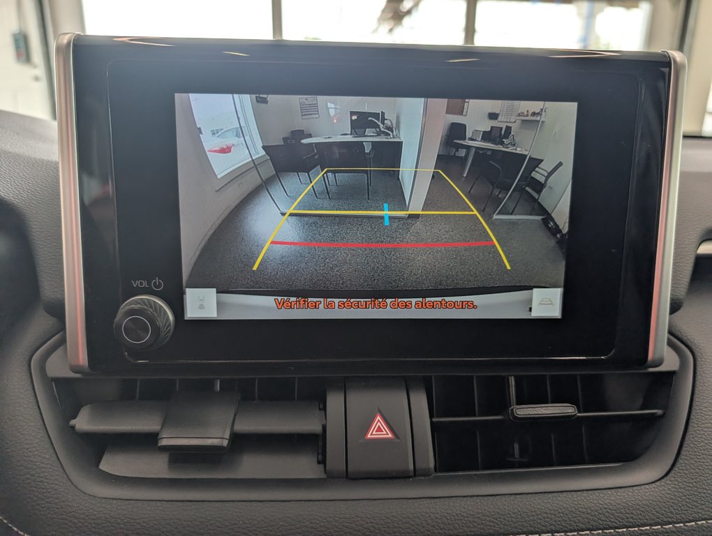 2023 Toyota RAV4 Hybrid XLE, A/C, in Magog, Quebec - 20 - w1024h768px