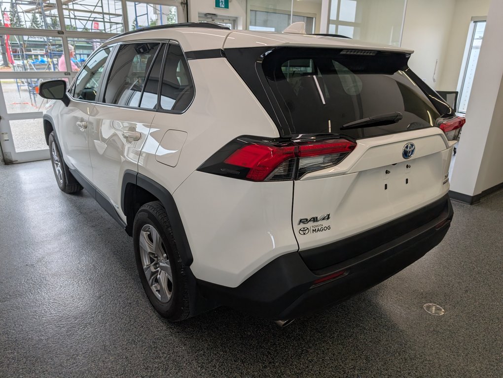 2023 Toyota RAV4 Hybrid XLE, A/C, in Magog, Quebec - 4 - w1024h768px
