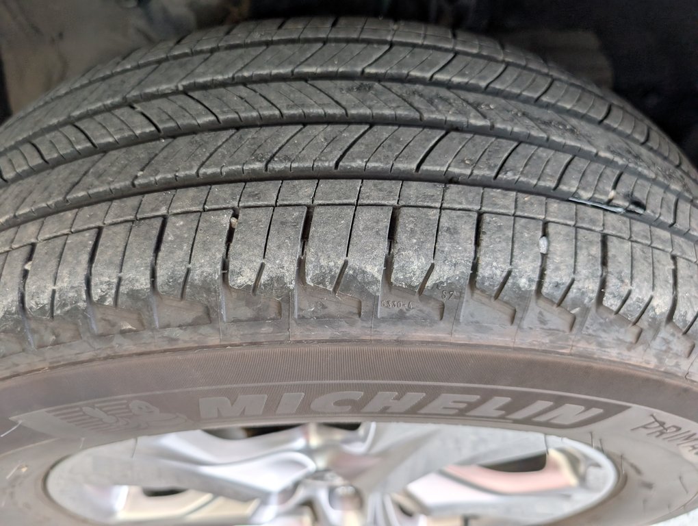 2023 Toyota RAV4 Hybrid XLE, A/C, in Magog, Quebec - 23 - w1024h768px