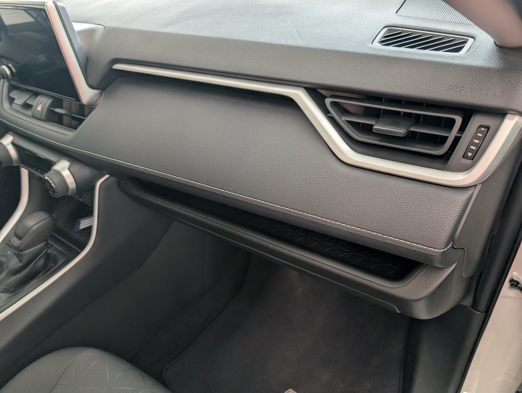 2023 Toyota RAV4 Hybrid XLE, A/C, in Magog, Quebec - 9 - w1024h768px