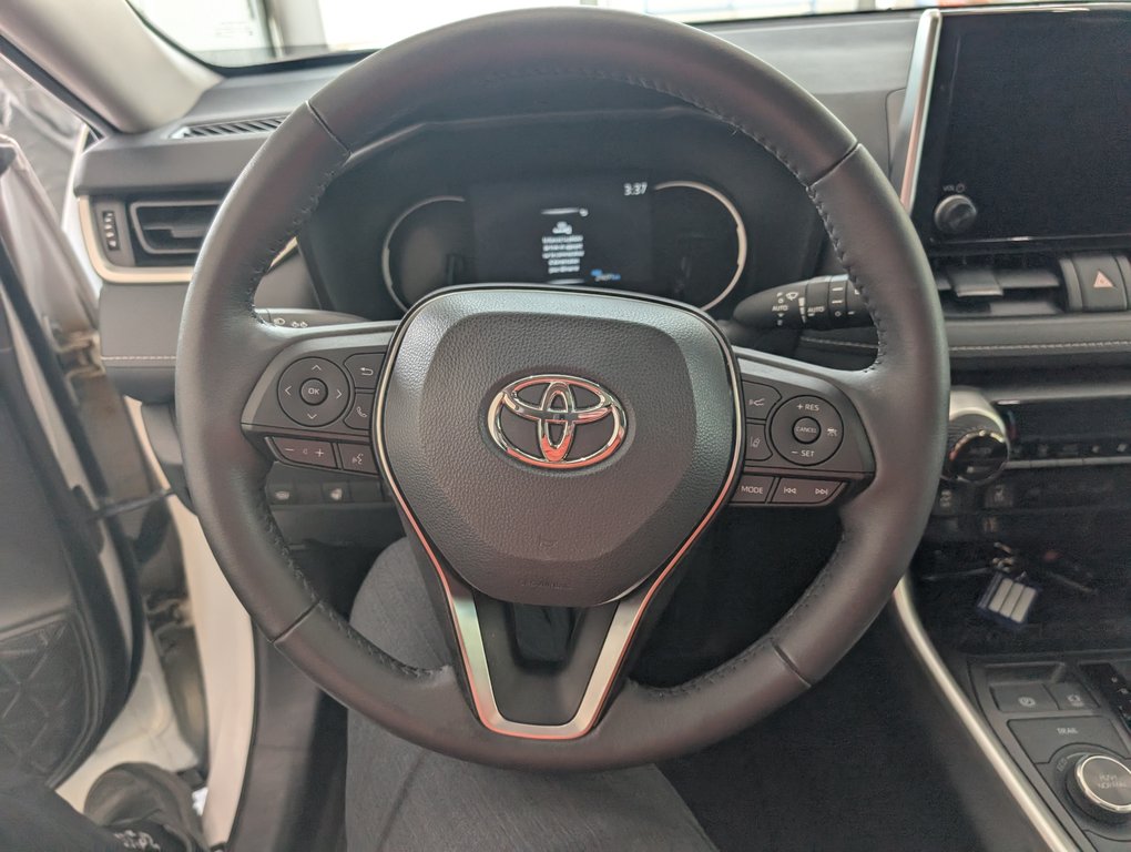 2023 Toyota RAV4 Hybrid XLE, A/C, in Magog, Quebec - 16 - w1024h768px