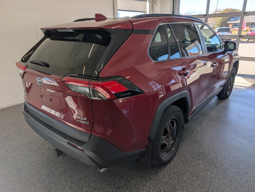 Toyota RAV4 Hybrid XLE AWD, 2023 à Magog, Québec - 3 - w1024h768px