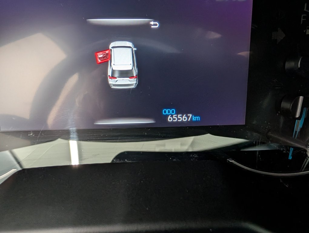 Toyota RAV4 Hybrid XLE AWD, 2023 à Magog, Québec - 20 - w1024h768px