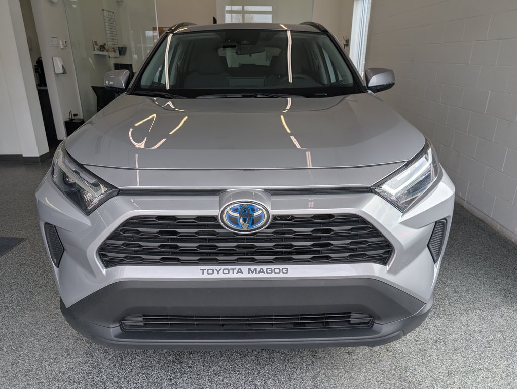 Toyota RAV4 Hybrid XLE AWD, GARANTIE JUSQU EN 2027, 2024 à Magog, Québec - 5 - w1024h768px