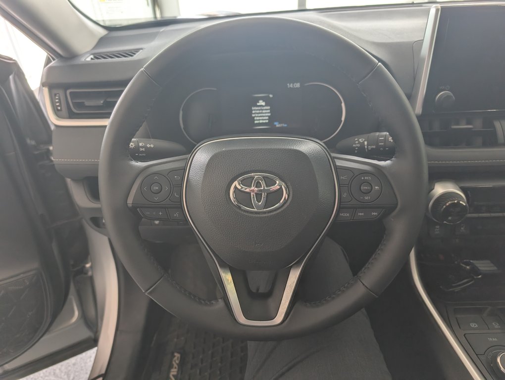 Toyota RAV4 Hybrid XLE AWD, GARANTIE JUSQU EN 2027, 2024 à Magog, Québec - 15 - w1024h768px