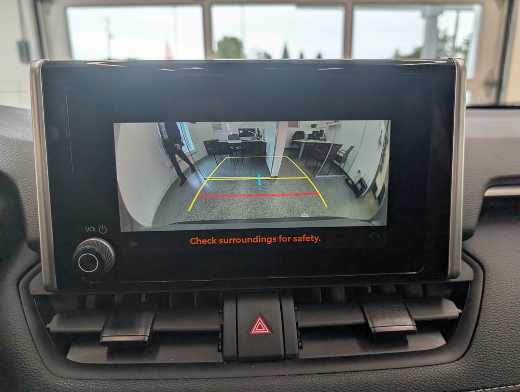 Toyota RAV4 Hybrid XLE AWD, 2024 à Magog, Québec - 20 - w1024h768px