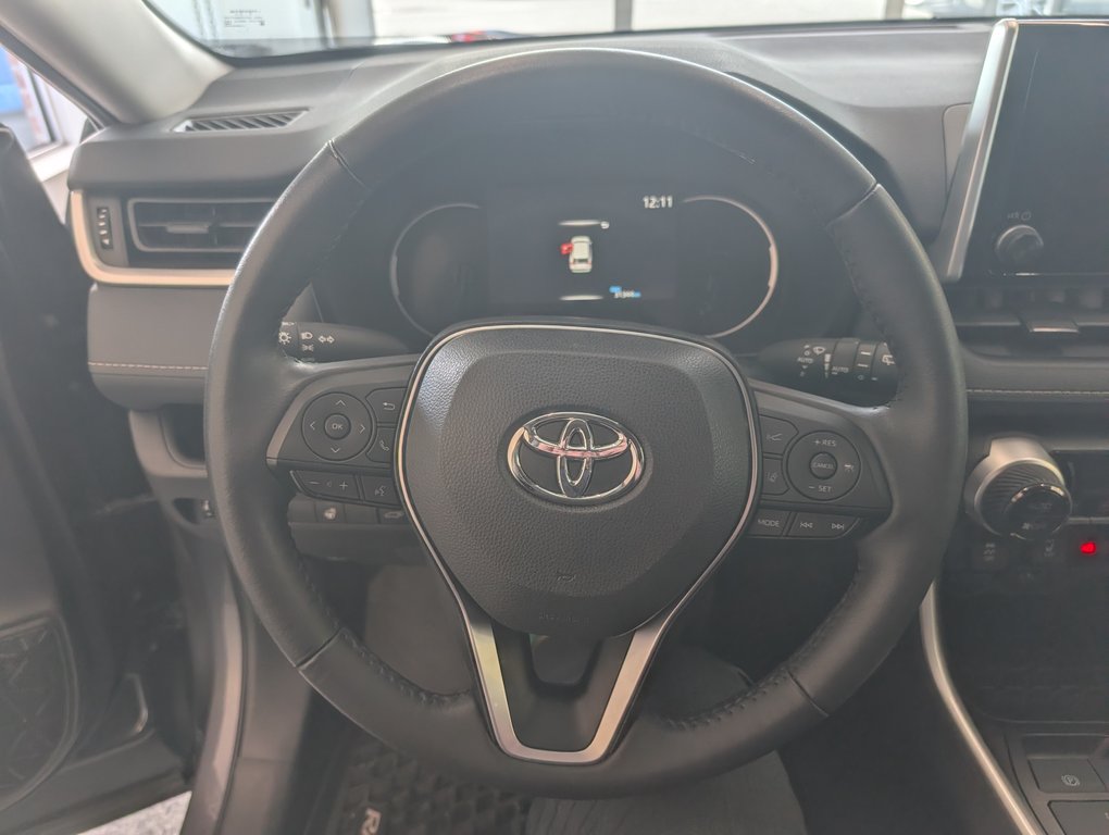 Toyota RAV4 Hybrid XLE AWD, 2025 à Magog, Québec - 15 - w1024h768px