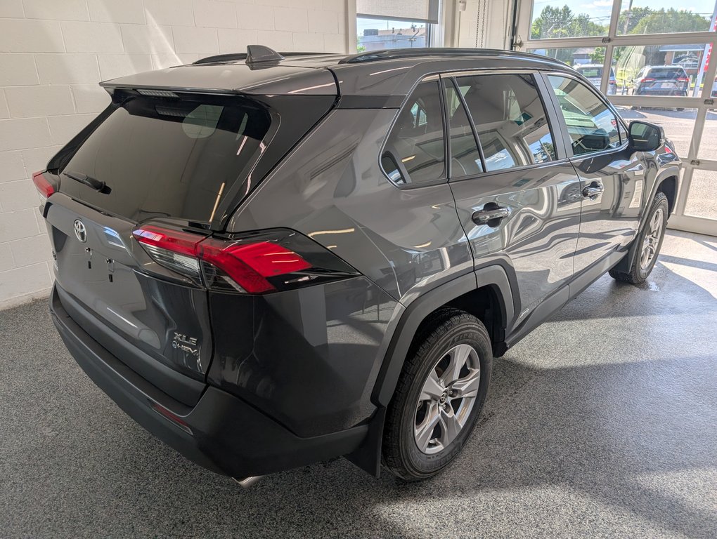 Toyota RAV4 Hybrid XLE AWD, 2025 à Magog, Québec - 3 - w1024h768px