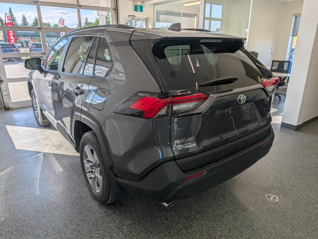 Toyota RAV4 Hybrid XLE AWD, 2025 à Magog, Québec - 4 - w1024h768px