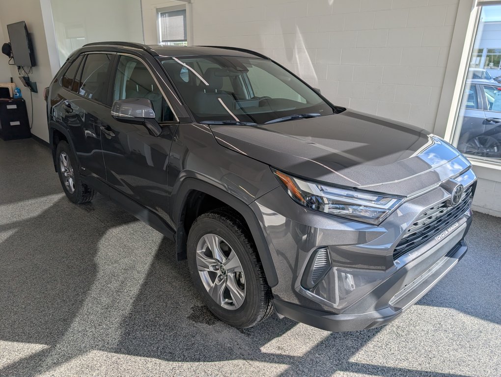 Toyota RAV4 Hybrid XLE AWD, 2025 à Magog, Québec - 1 - w1024h768px