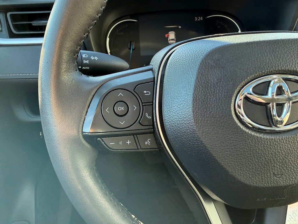 Toyota RAV4 Hybrid XLE AWD, 2025 à Magog, Québec - 15 - w1024h768px