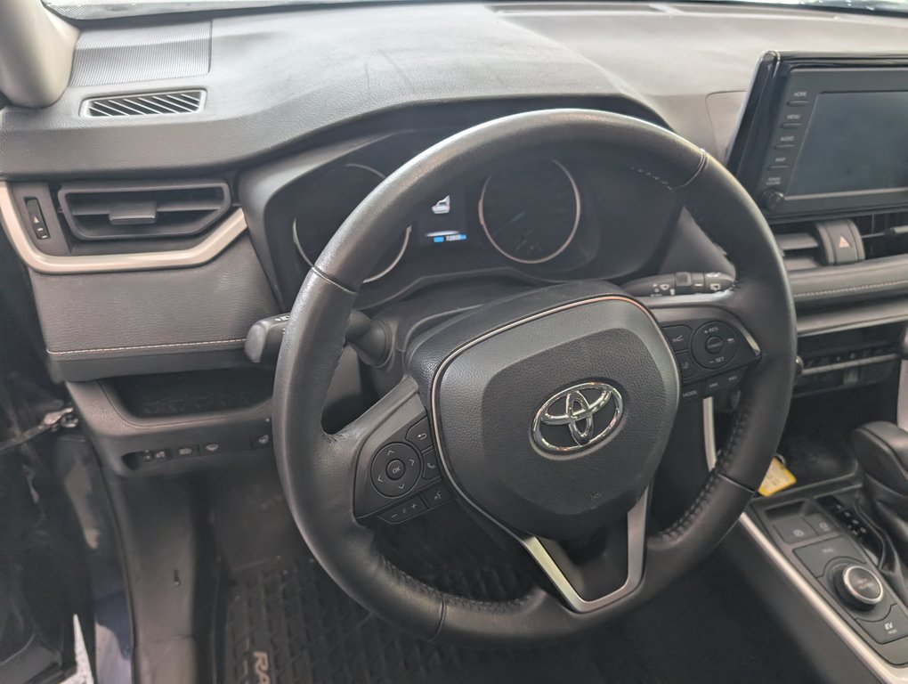 Toyota RAV4 Hybride XLE AWD 2021 à Magog, Québec - 9 - w1024h768px