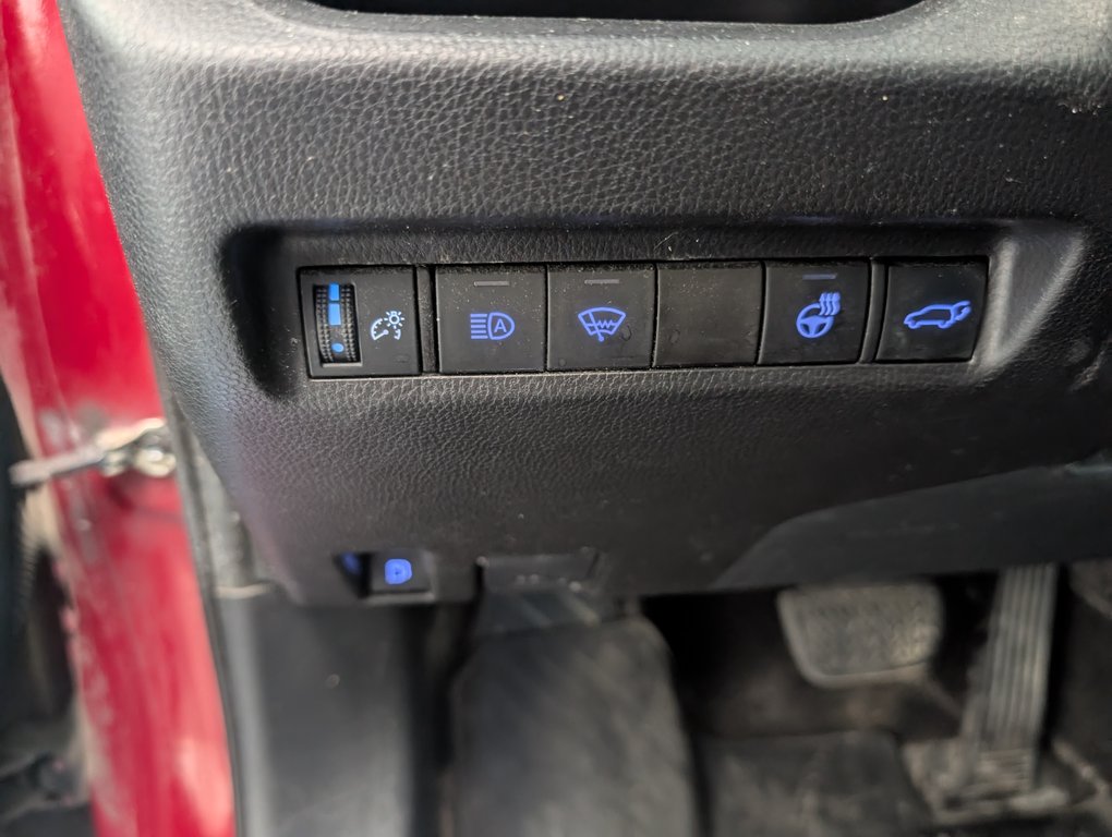 2021 Toyota RAV4 Hybride XLE AWD in Magog, Quebec - 19 - w1024h768px