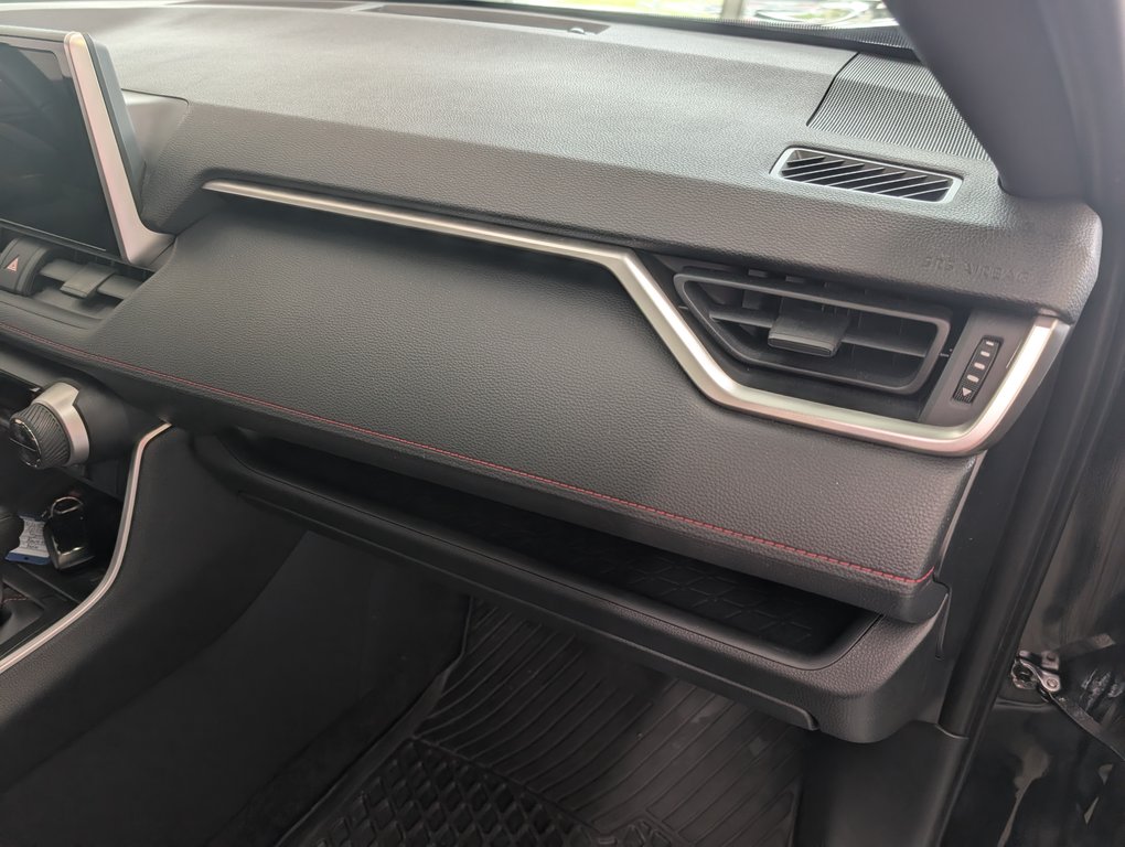 2025 Toyota RAV4 Plug-In Hybrid SE AWD, GARANTIE JUSQU EN 2029, in Magog, Quebec - 9 - w1024h768px