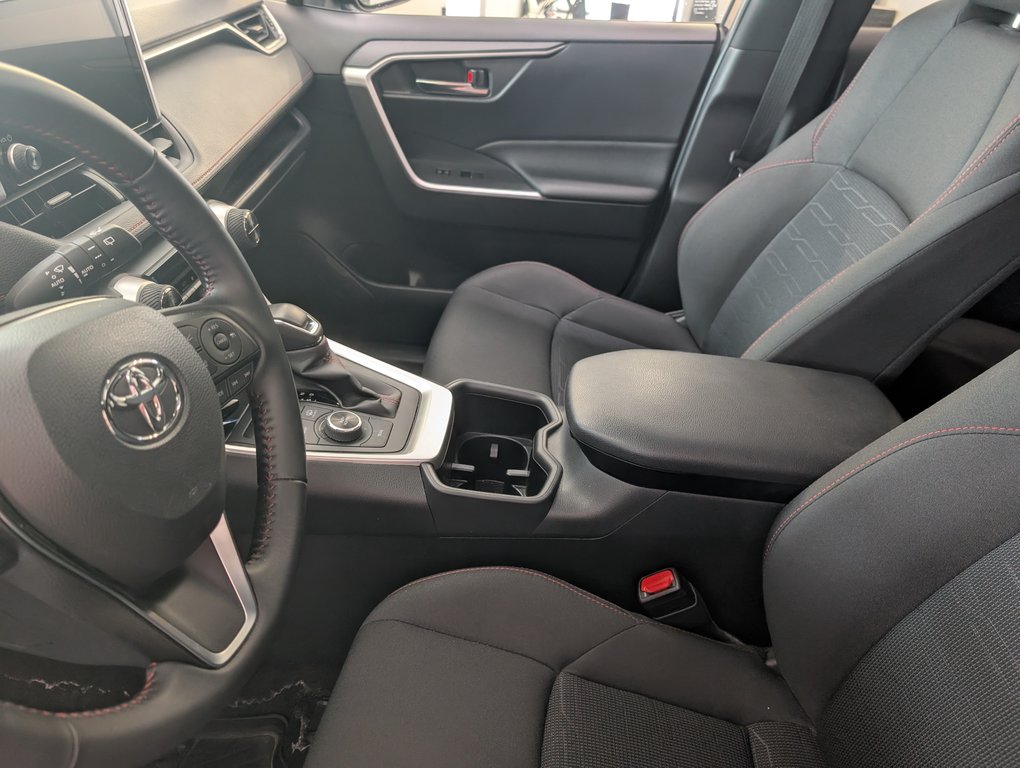 2025 Toyota RAV4 Plug-In Hybrid SE AWD, GARANTIE JUSQU EN 2029, in Magog, Quebec - 11 - w1024h768px