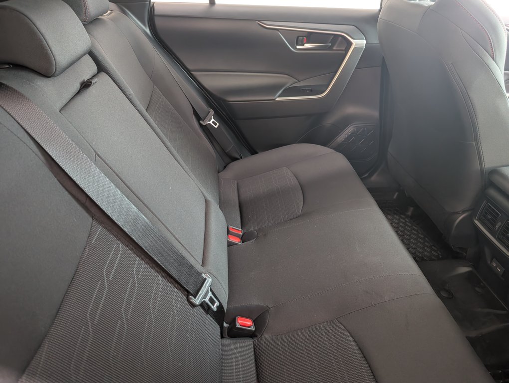 2025 Toyota RAV4 Plug-In Hybrid SE AWD, GARANTIE JUSQU EN 2029, in Magog, Quebec - 7 - w1024h768px