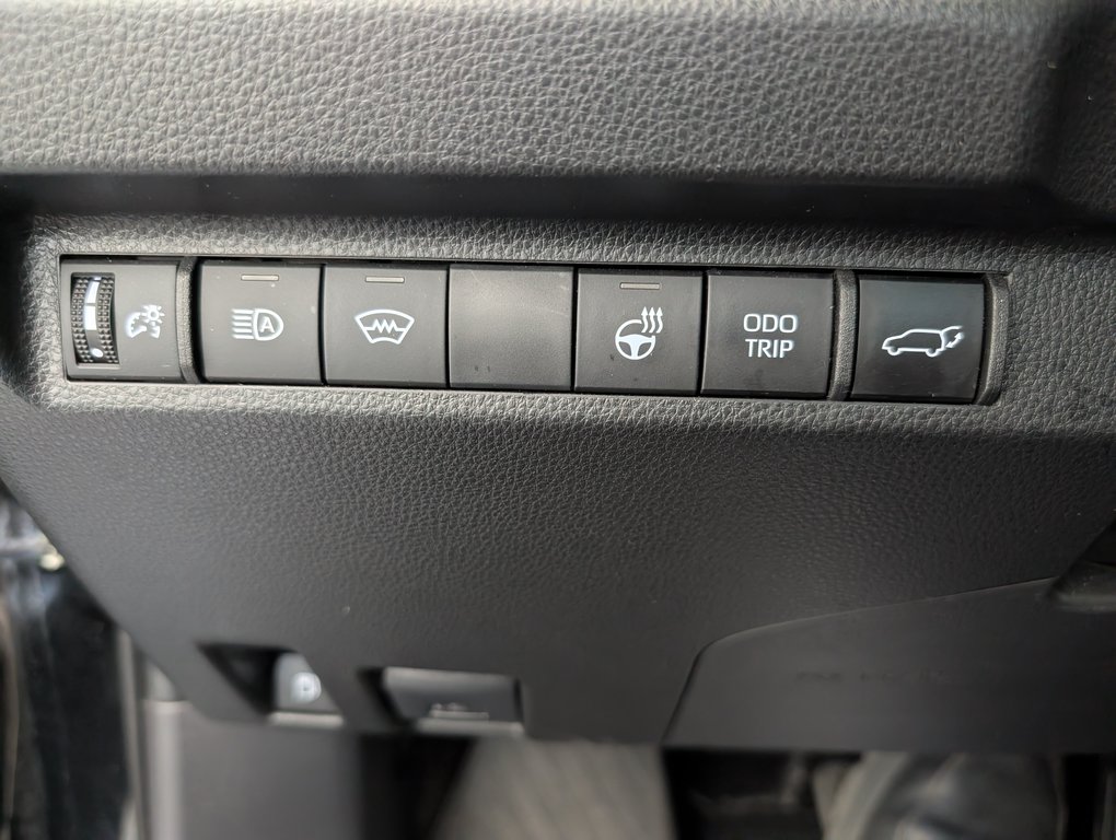 Toyota RAV4 Plug-In Hybrid XSE AWD 2025 à Magog, Québec - 22 - w1024h768px