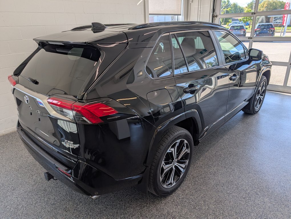 Toyota RAV4 Plug-In Hybrid XSE AWD 2025 à Magog, Québec - 3 - w1024h768px