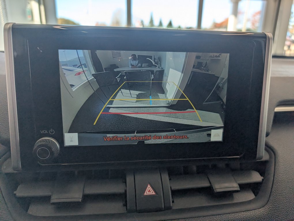 2025 Toyota RAV4 Plug-In Hybrid SE AWD in Magog, Quebec - 20 - w1024h768px