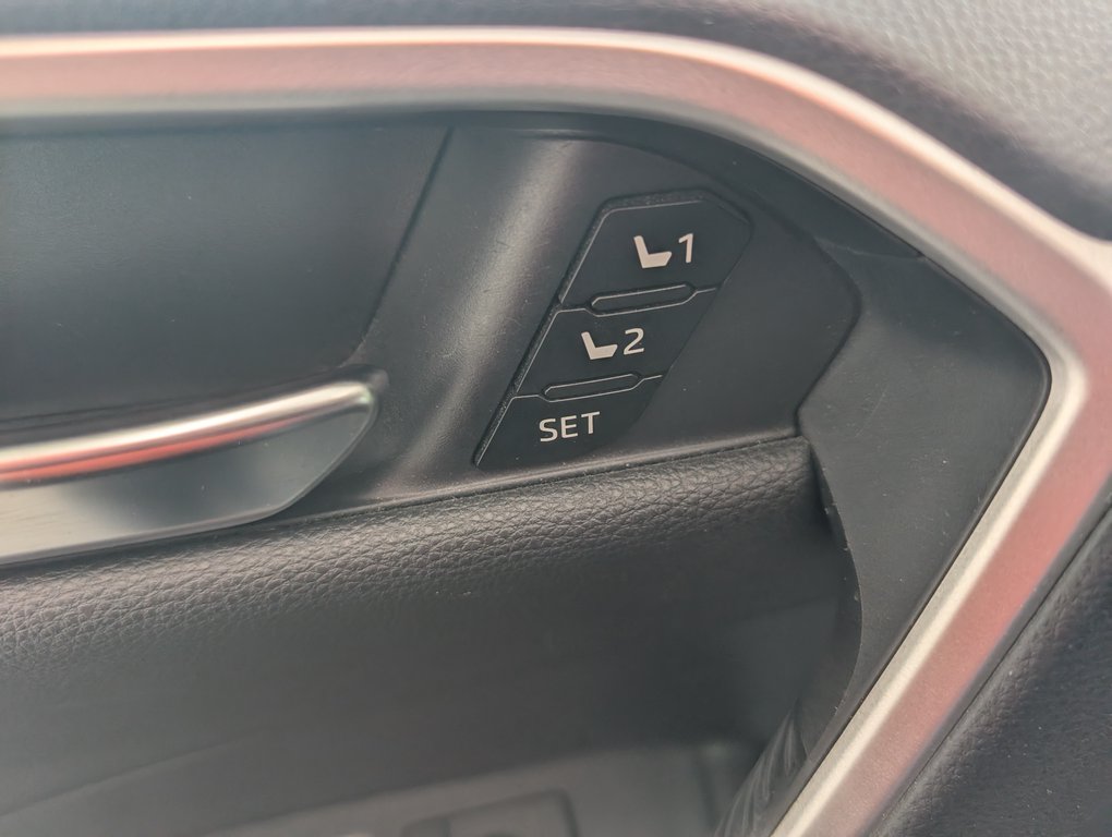 Toyota RAV4 Prime XSE TECH AWD 2021 à Magog, Québec - 13 - w1024h768px